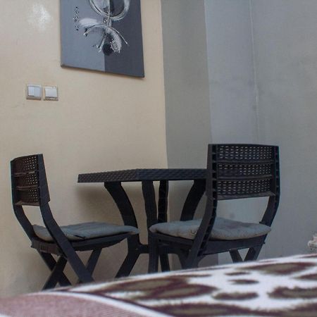 Appartement Dalou Chambre Hote, Cite Mixta à Dakar Extérieur photo